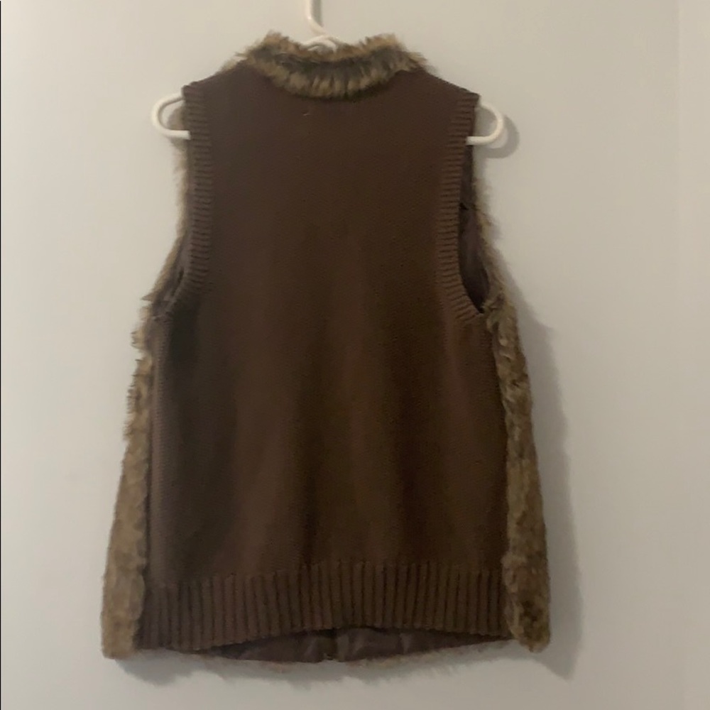 Vest - Picture 2 of 3